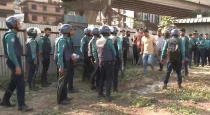 ছিনতাইকারীদের ছুরিকাঘাতে দুই পুলিশ সদস্য আহত